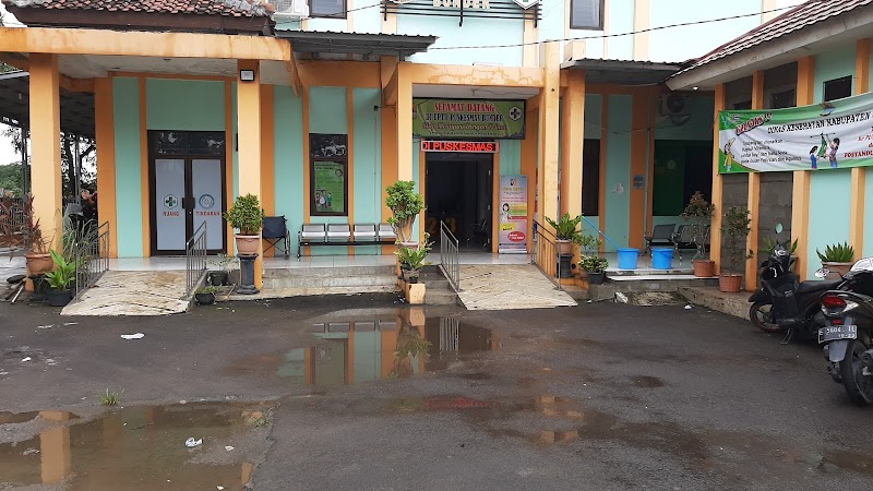 Foto Outlet Puskesmas Kamarang di Susukan Lebak, Cirebon