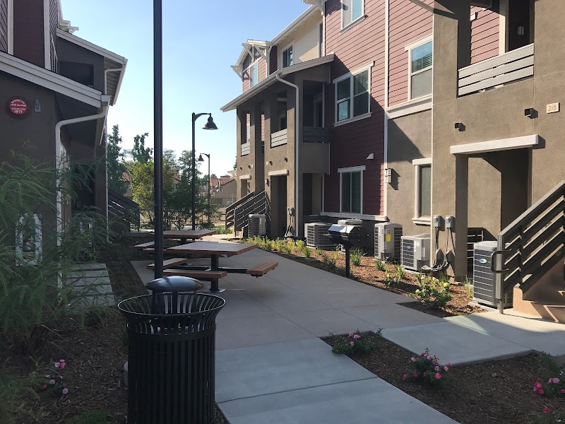 55 Plus Apartments (2) in Santa Clarita CA