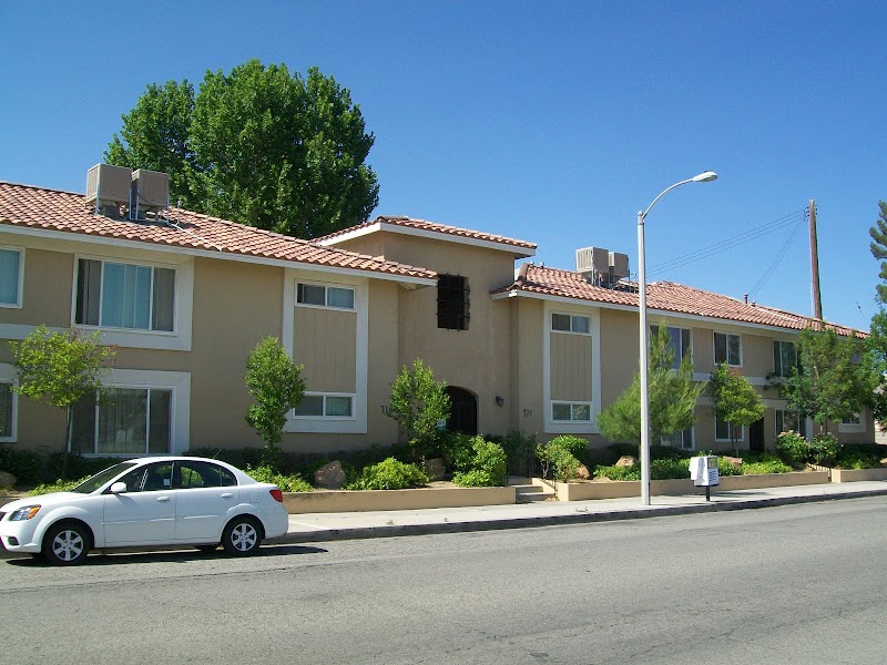 55 Plus Apartments (3) in Lancaster CA