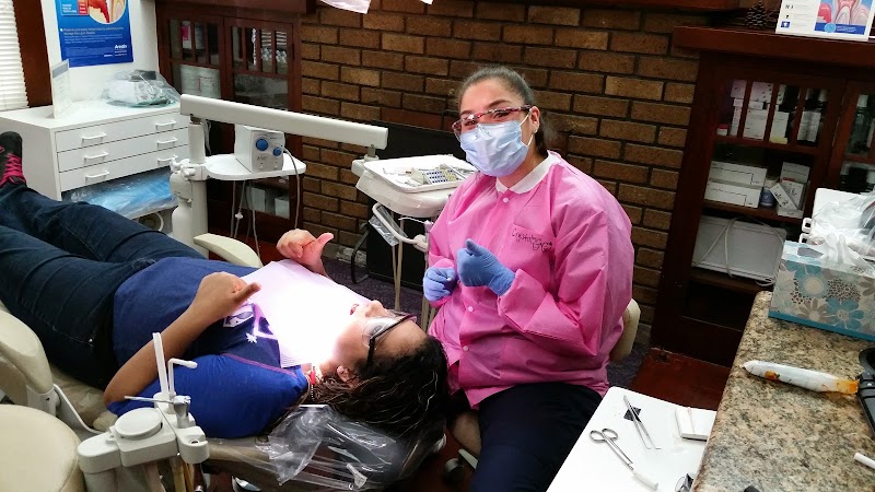 Emergency Dentist (0) in Visalia CA