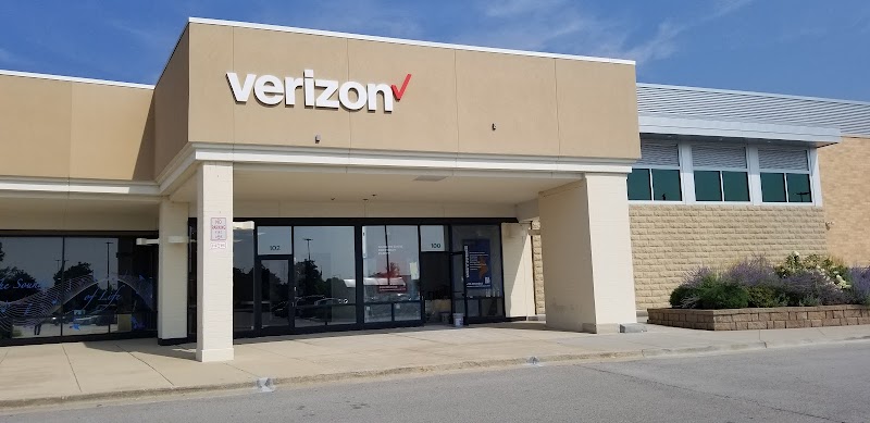 Verizon (2) in Naperville IL