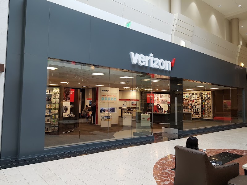 Verizon (3) in Portland OR
