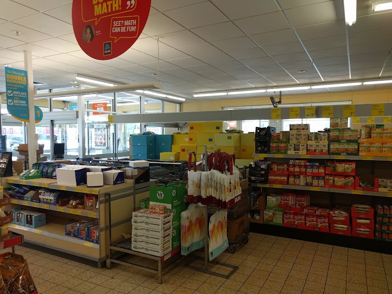 Grocery Store (3) in Brooklyn Park MN