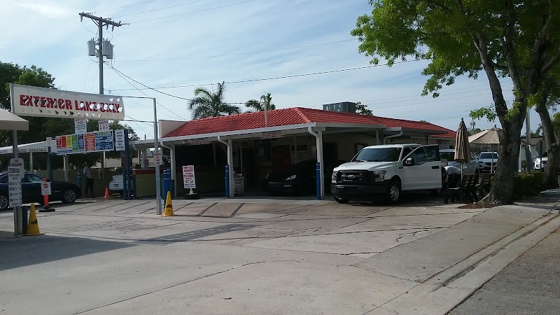Self Car Wash (2) in Boynton Beach FL, USA