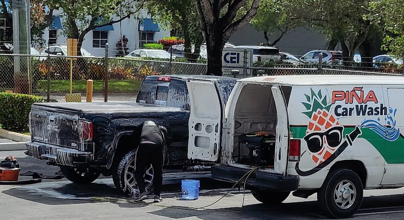 Self Car Wash (2) in Doral FL, USA