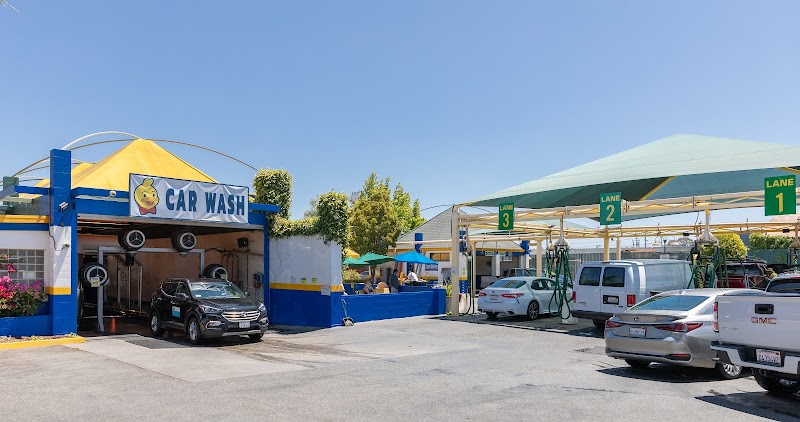 Self Car Wash (2) in Redwood City CA, USA