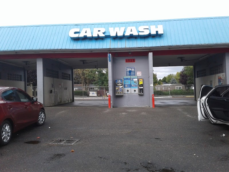 Self Car Wash (2) in Renton WA, USA