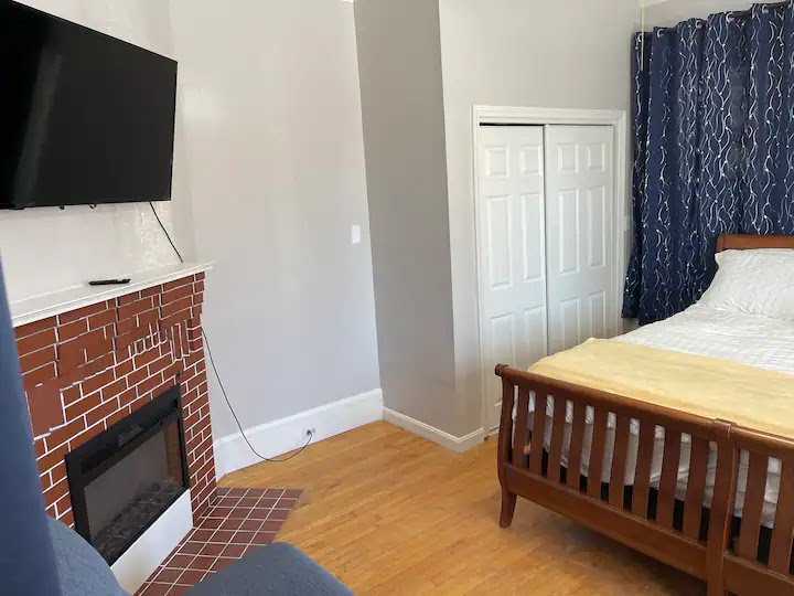 Airbnb (0) in Manchester NH, USA