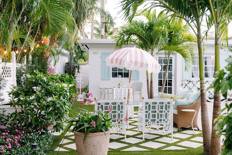 Airbnb (2) in West Palm Beach FL, USA