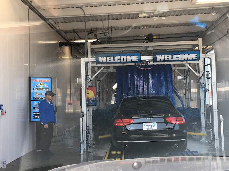 Touchless Car Wash in Novato CA